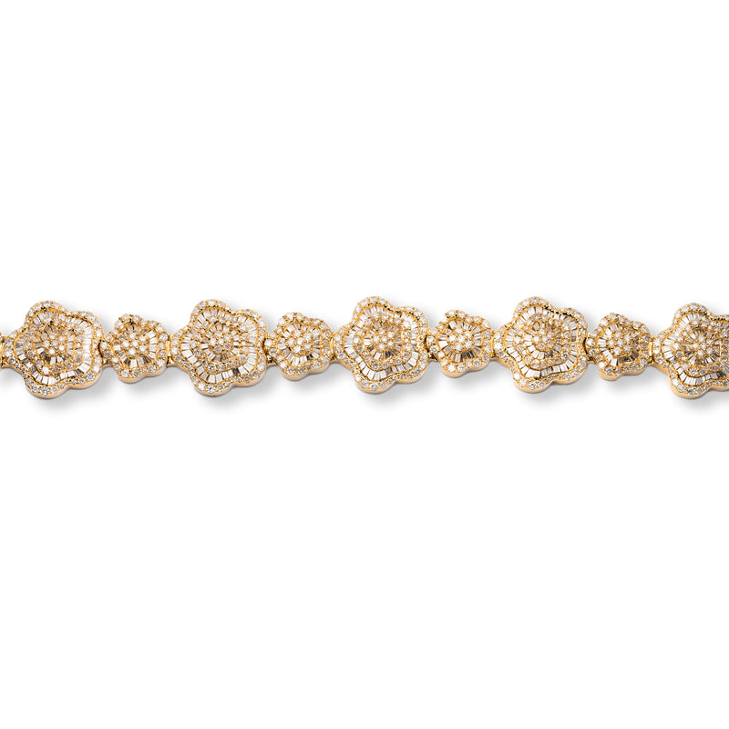 Flower Bracelet With Diamonds And Baguettes